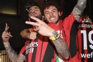 卡拉布里亚告别特奥：没人能抹去你为米兰所做的一切