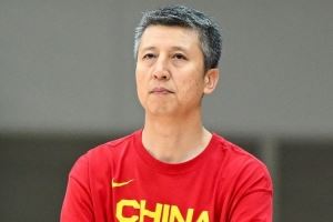 郭士强：波黑有五高阵容 今晚篮板球对于我们至关重要
