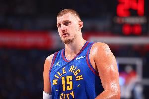 约基奇：我只是正常地打球 建议各位小火龙中锋做好你自己