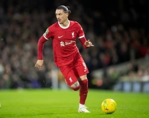 记者：利雅得新月希望努涅斯同意加盟后在德国体检