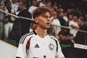 罗马诺：门兴希望签下齐奥尔科夫斯基，球员明确表示想去罗马