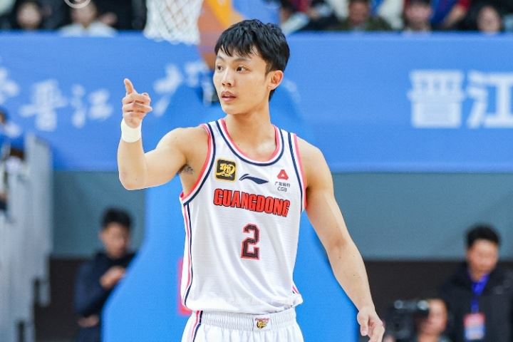 女网友曝徐杰画饼：礼物一会在路上 一会寄错了😂再问根本没买