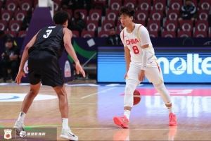 赵睿：腿没事 硬伤还好 我们每场比赛不是击败对手 而是做好自己