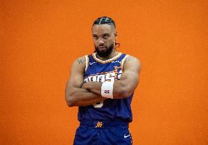 主攻点+1？狄龙首节出战9分钟 5中2&罚球3中3贡献7分