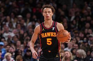 老鹰提前续约戴森-丹尼尔斯评级：及格 老鹰已锁定未来后场人选？