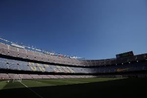 阿斯：巴萨对阵阿拉维斯比赛，欧足联会派检查员检查诺坎普设施图片