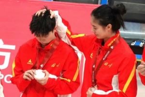 李缘：我们总希望一切都能完美 但现实却是 遗憾无处不在图片