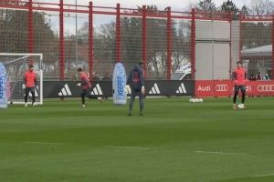 德媒：诺伊尔因患胃肠道感染，缺席本周球队合练