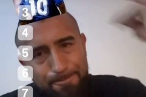 比达尔10号球员盲选排名：梅西居首，贝利、马拉多纳、小罗前四